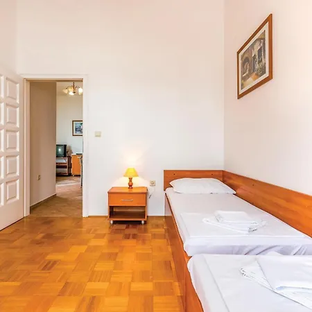 Apartment Pet Friendly Apartment In Banjol With Kitchen Banjol