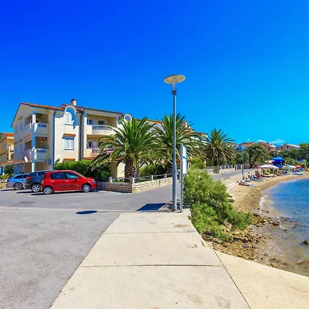 Beach Front Apartment In Banjol With Wifi Apartment